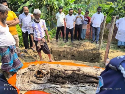 গুলিতে মৃত্যু: ১১ বছর পর জামায়াত-শিবিরের তিন কর্মির লাশ উত্তোলন
